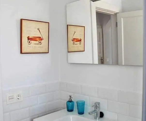 ** Saline Ocean ** *